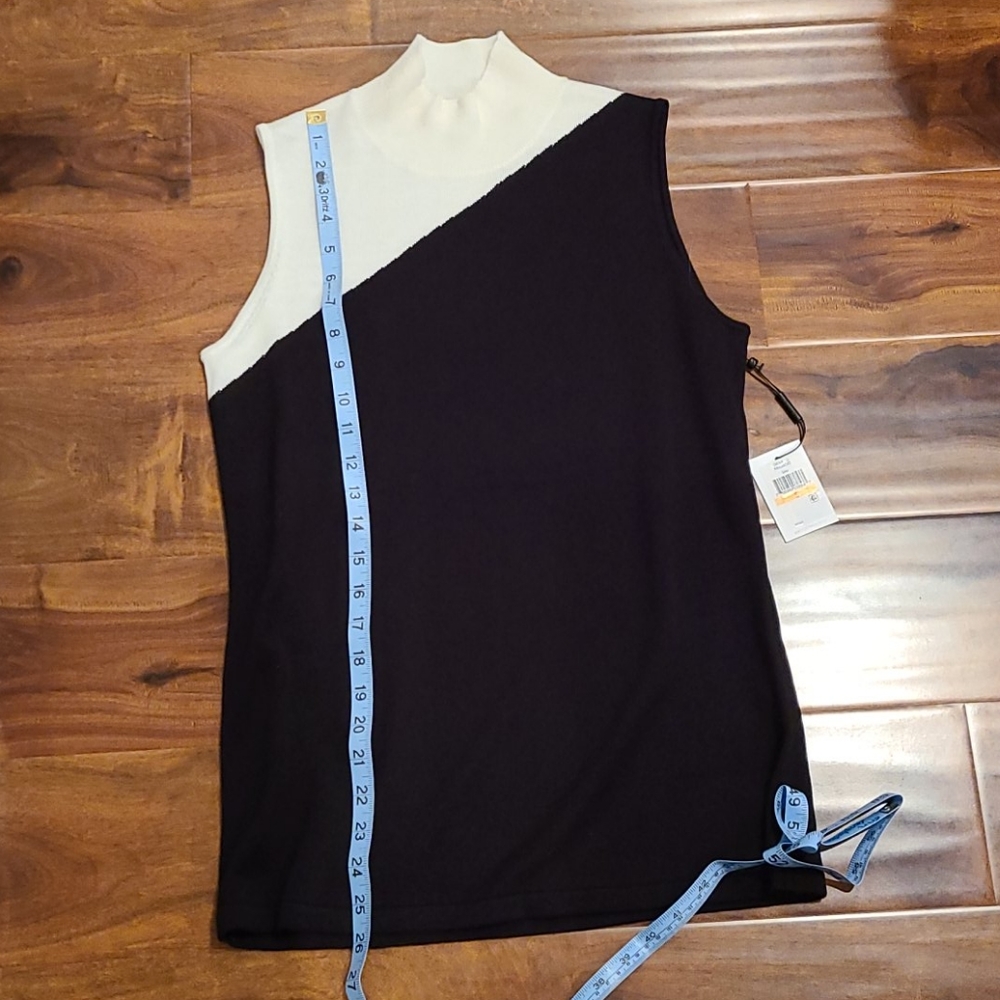 Calvin Klein Colorblock mockneck Top - Picture 4 of 7